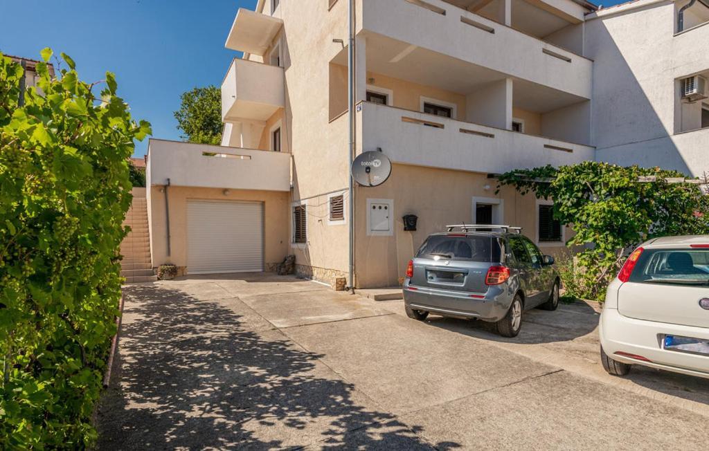 Apartmani Mile Krk Town Eksteriør bilde