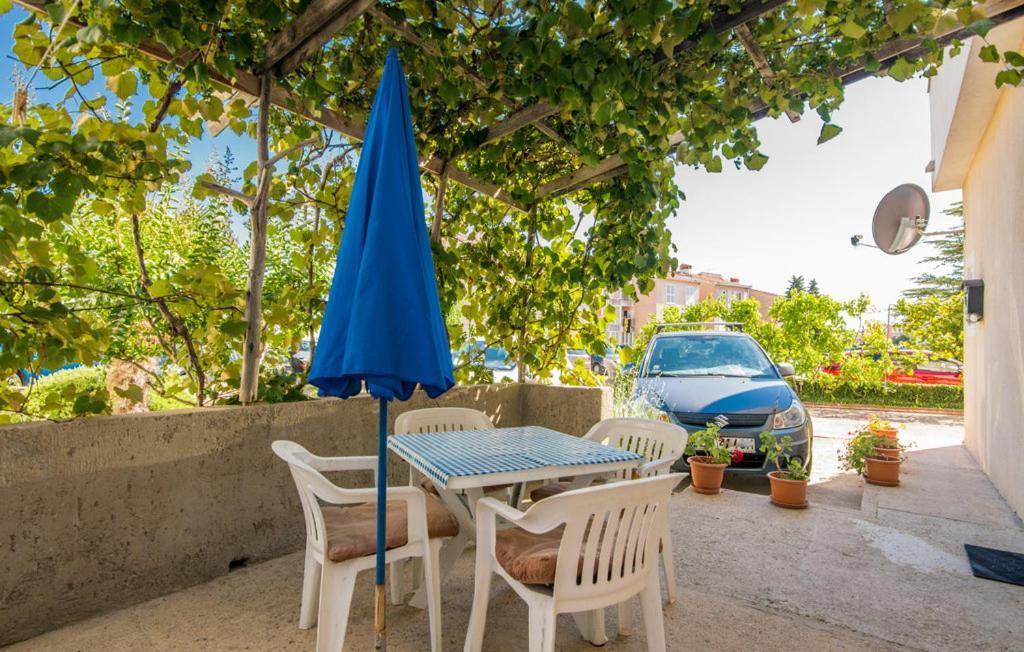 Apartmani Mile Krk Town Eksteriør bilde