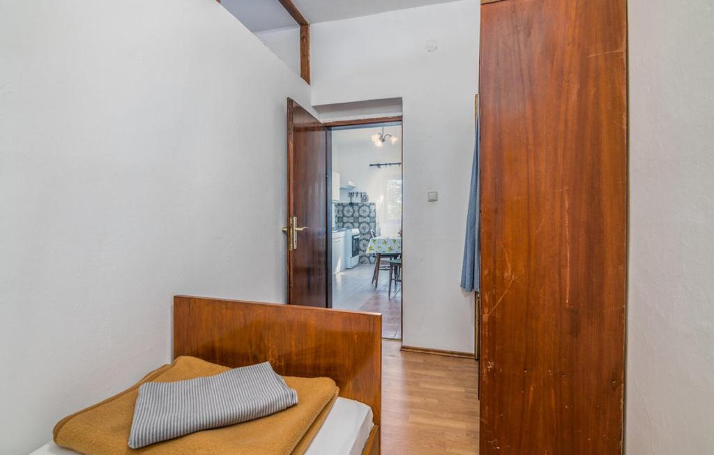 Apartmani Mile Krk Town Eksteriør bilde